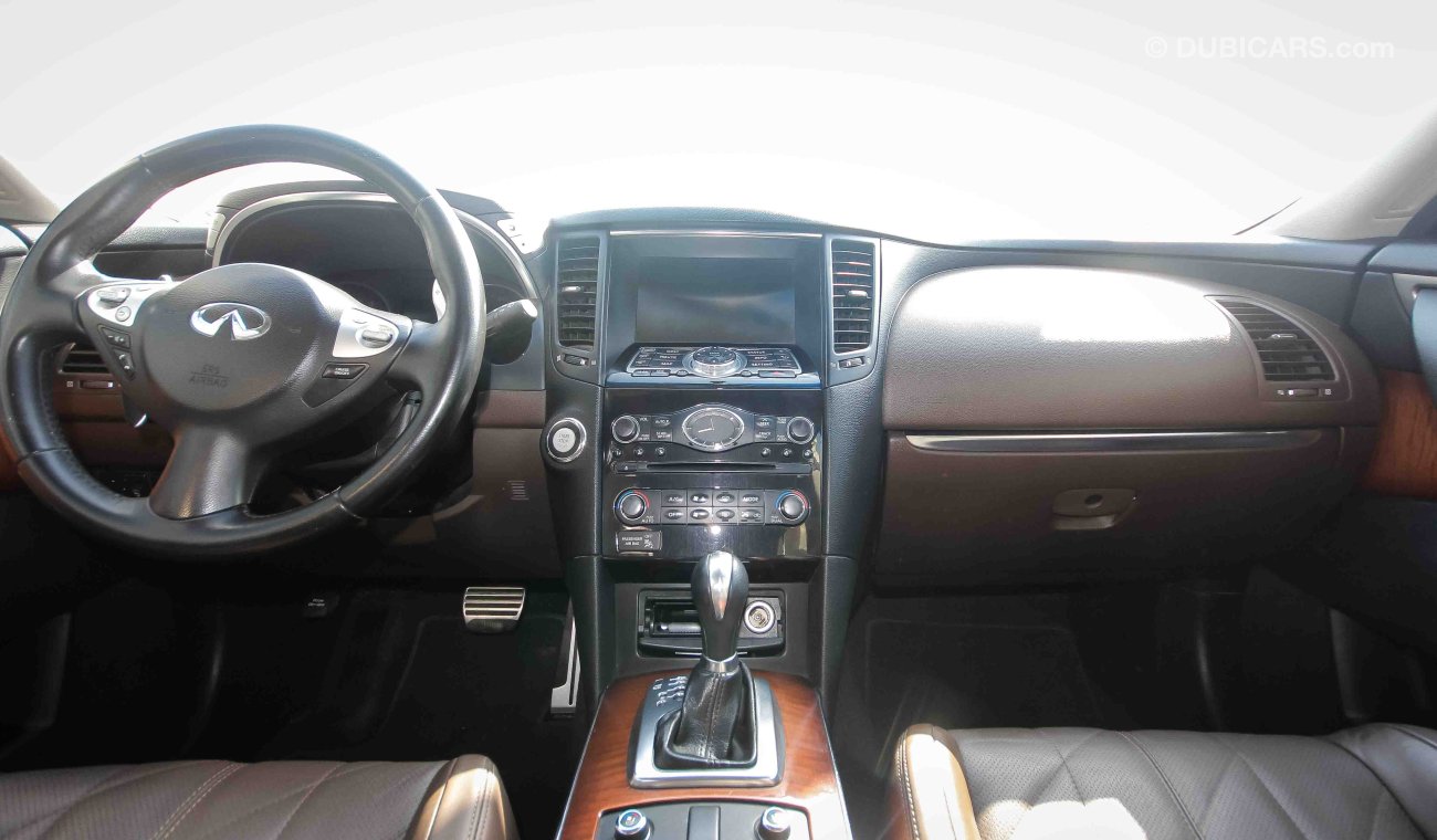 Infiniti FX35