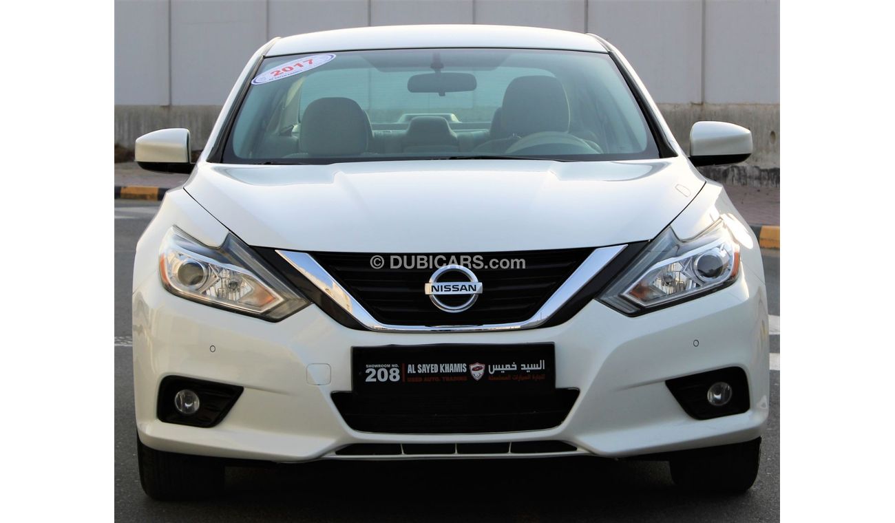 نيسان ألتيما نيسان التيما 2017 خليجي رقم 2 بحالة ممتازة بدون حوادث نظيفه جدا من الداخل والخارج