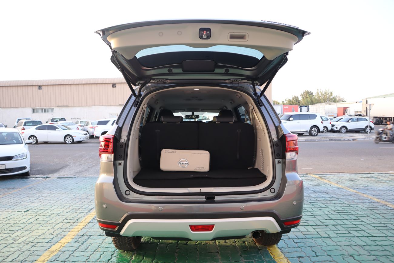 نيسان إكستيرا 2.5L GCC GOOD CONDITION CLAEN