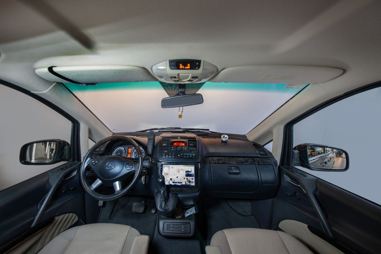 مرسيدس بنز فيانو Wheelchair Accessible Premium Van – 2×3 Seating