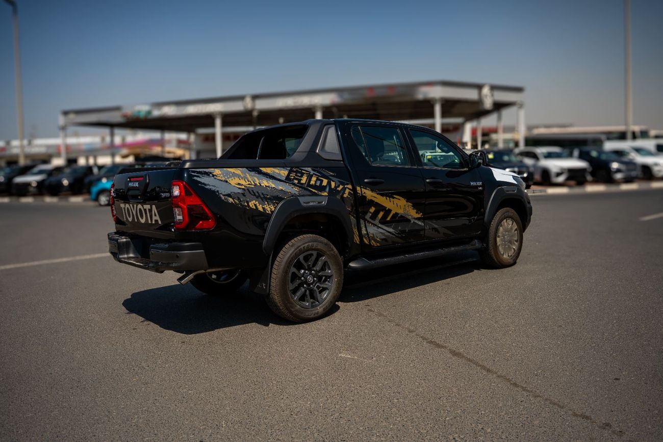 تويوتا هيلوكس Toyota Hilux Adventure 2025 4.0L Petrol Double Cab Pickup  4WD