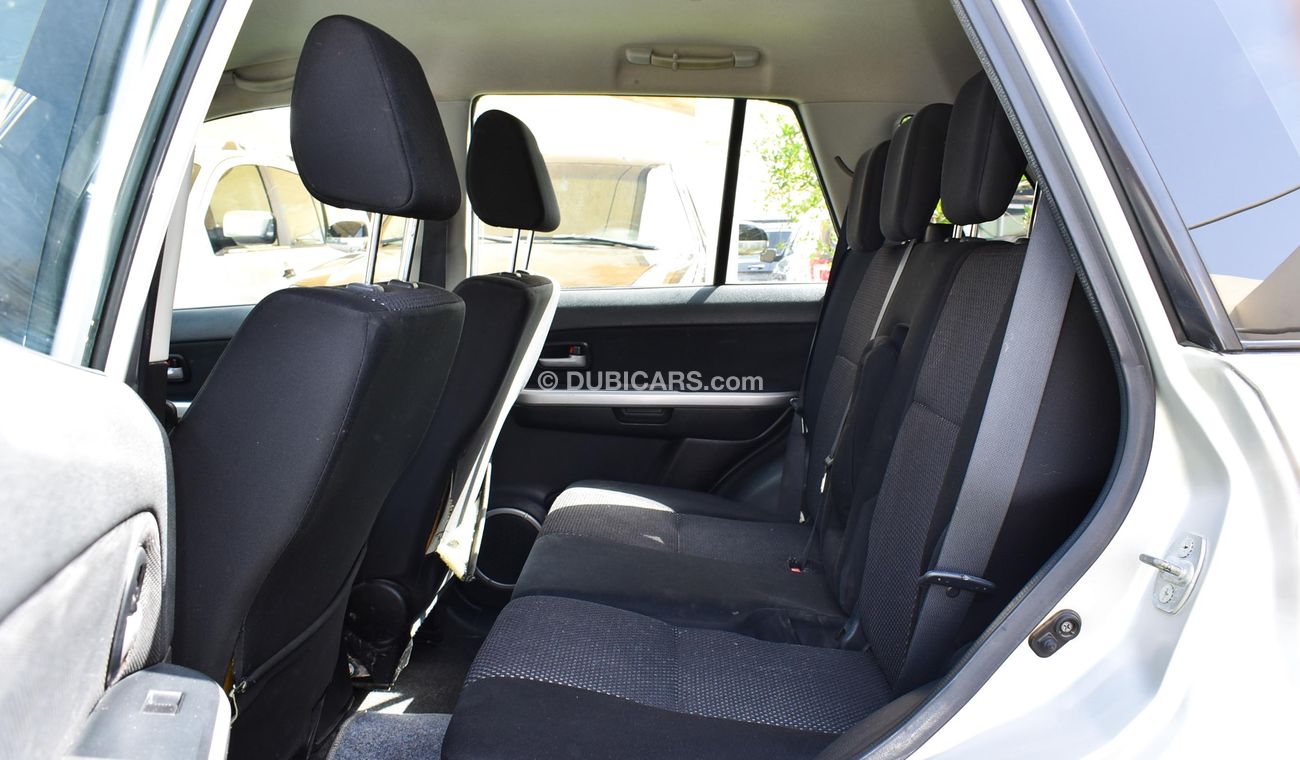 Suzuki Grand Vitara Gulf model 2008 Forwell silver color in excellent condition