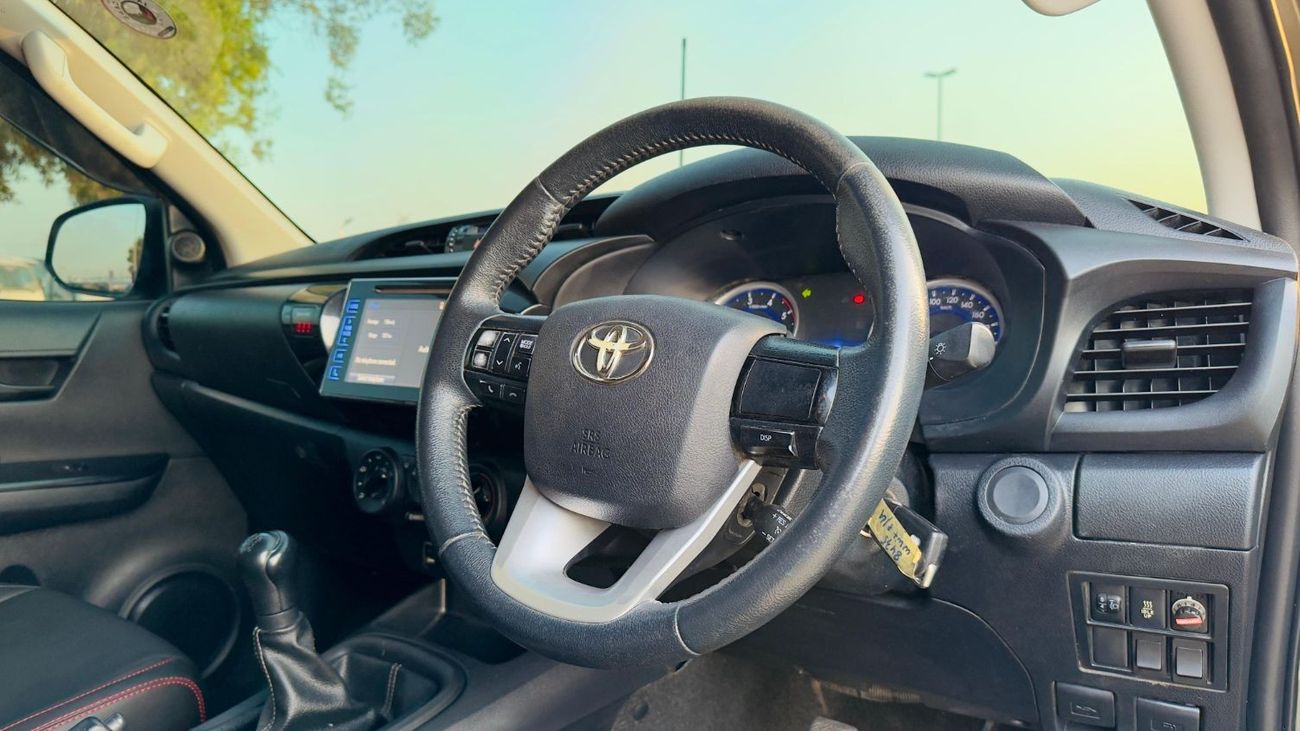 تويوتا هيلوكس -