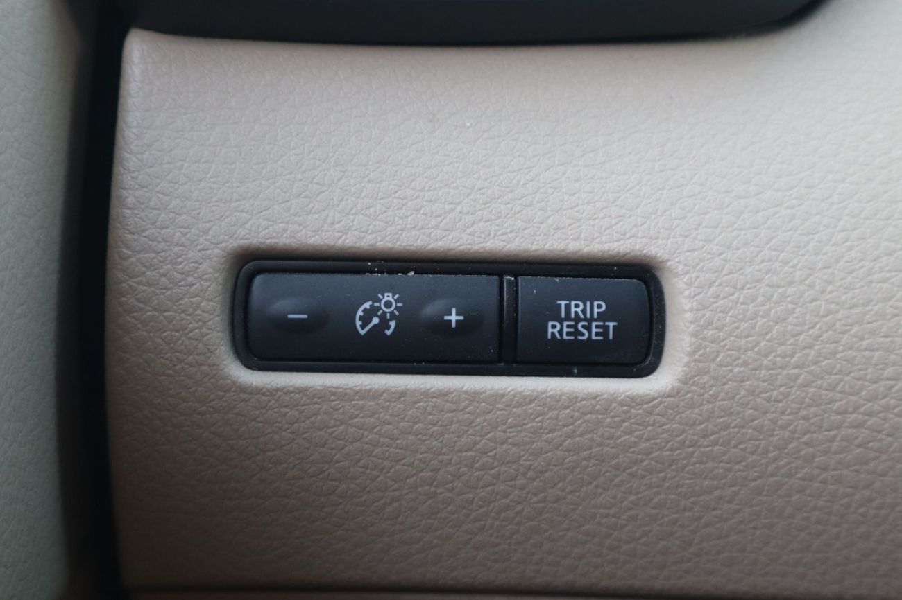 Nissan XTrail S 2.5L (169 HP) FWD (5 Seater)