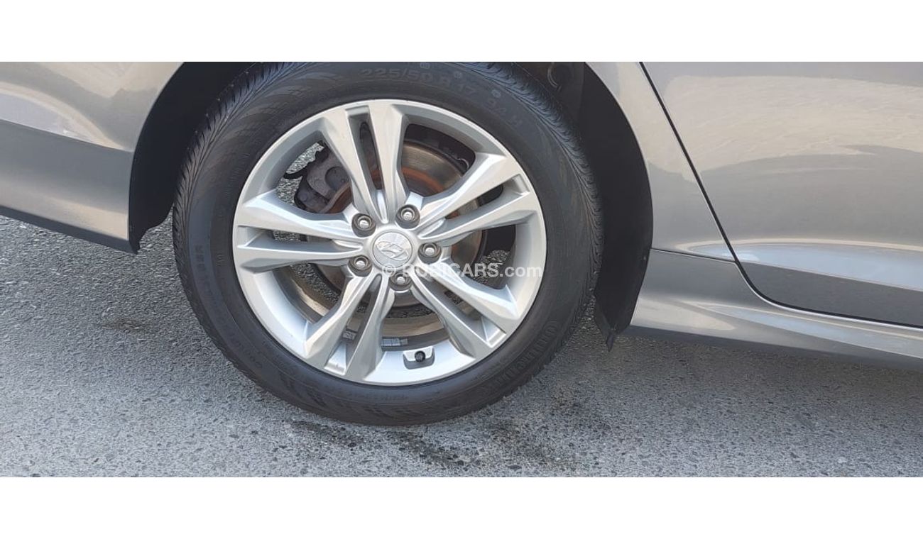 Hyundai Sonata GL Very clean car