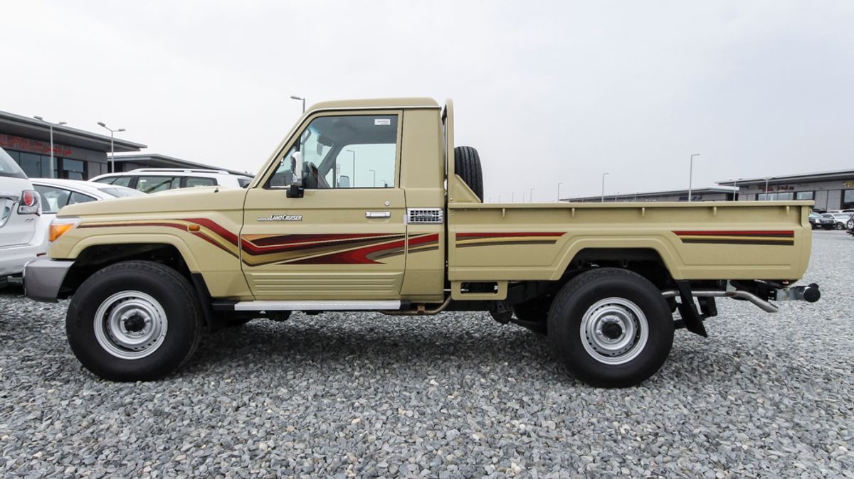 Toyota land cruiser lx