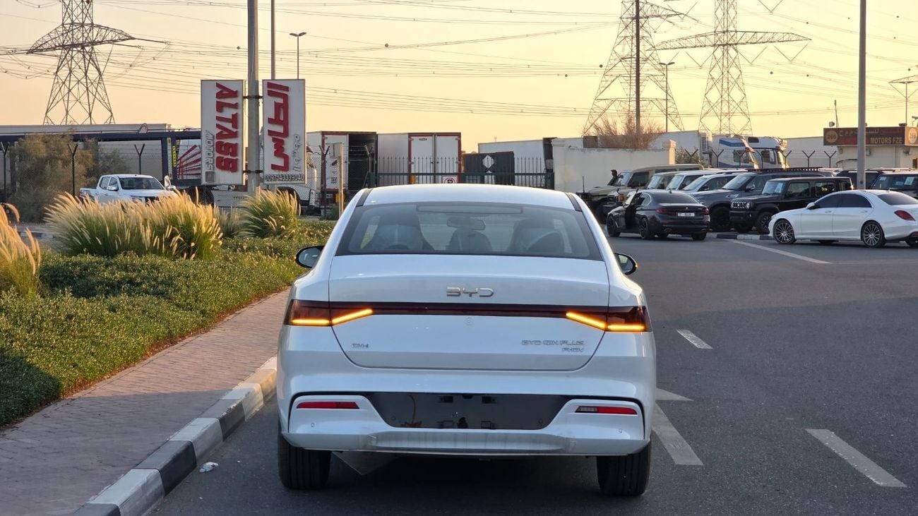 BYD QIN PLUS STD 2025 GCC BYD QIN PLUS PHEV 1.5L WHITE