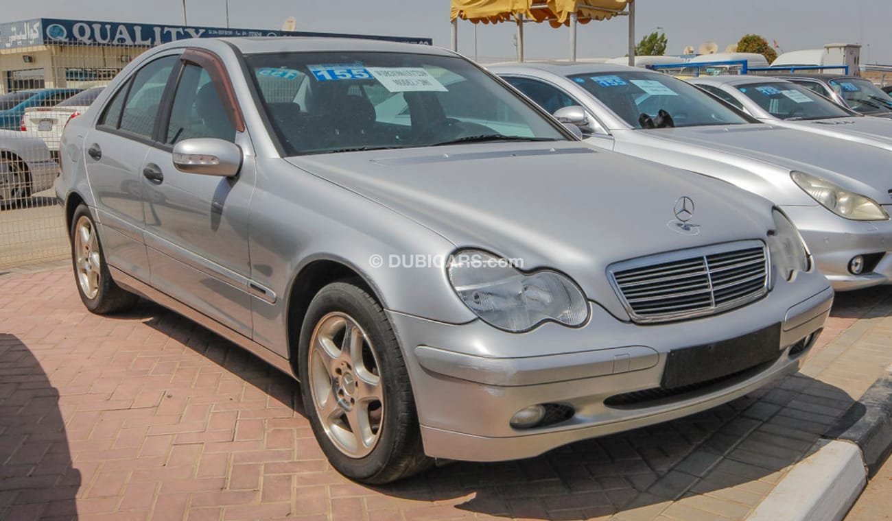 Mercedes-Benz C 240