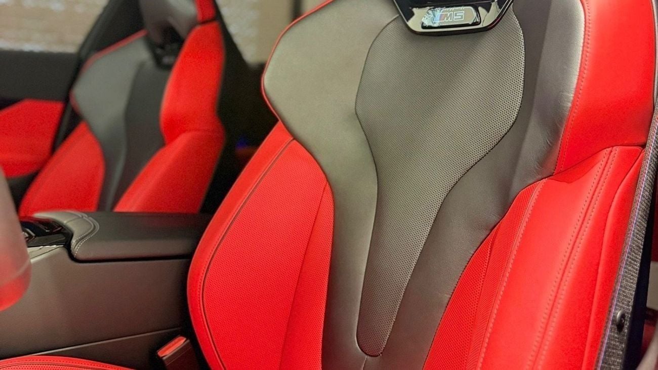 BMW M5 G90 - GCC Specs with dealer warranty and service