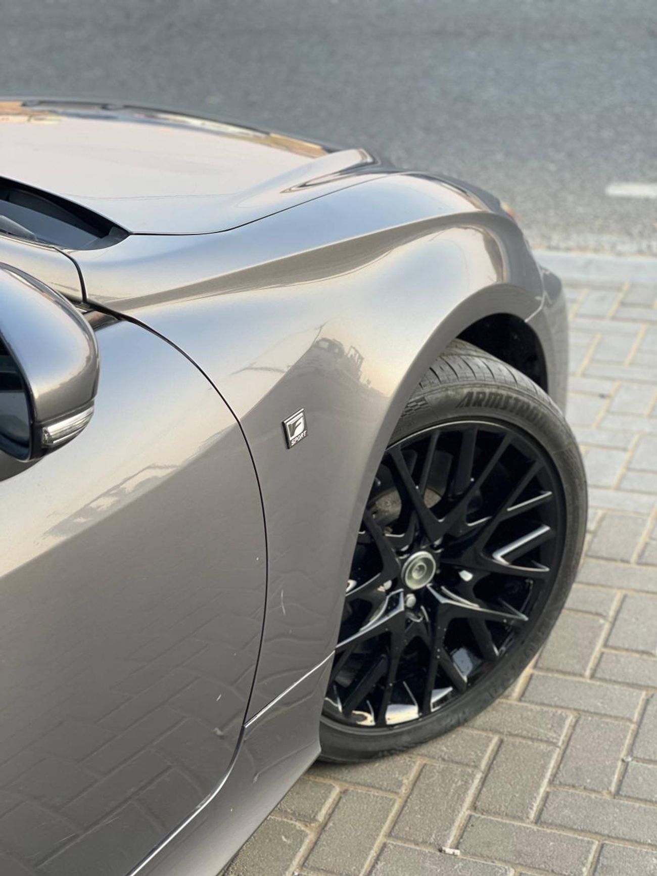 لكزس RC 350 F-SPORT / محرك V6 سعة 3.5 لتر / لوحة عدادات كهربائية / استهلاك منخفض للموارد / مقاعد مبردة / بحالة م