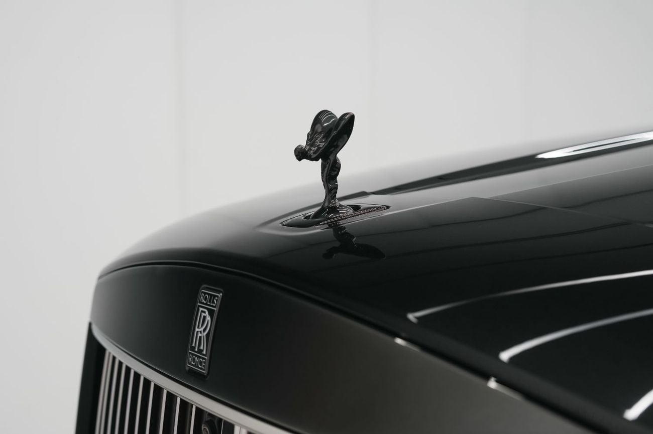 رولز رويس كولينان BLACK BADGE