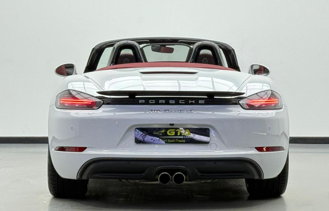 Porsche 718 Boxster S 2.5L A/T 2018 Porsche 718 Boxster S, Sport Chrono Package, Fully Loaded, Excellent Condition, GCC