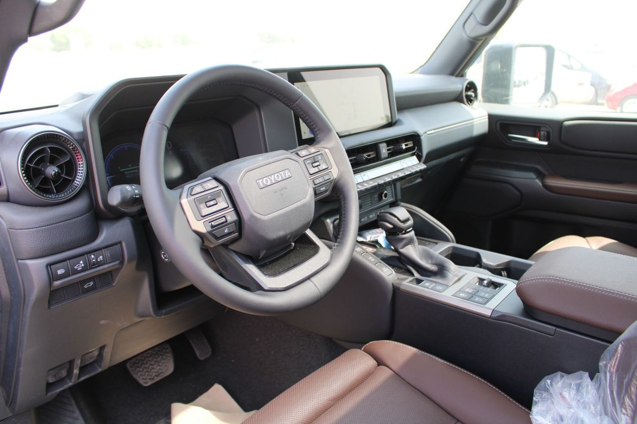 تويوتا برادو TOYOTA PRADO 250 2.8L DIESEL 4WD ADVENTURE-V SPL 2 TONE