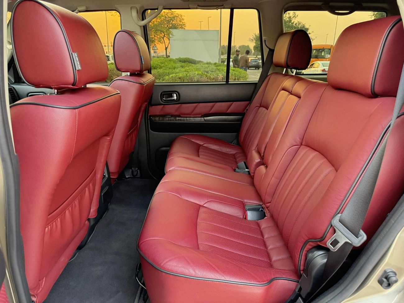 نيسان باترول سوبر سفاري GCC SPEC NEAT AND CLEAN LESS KILOMETER