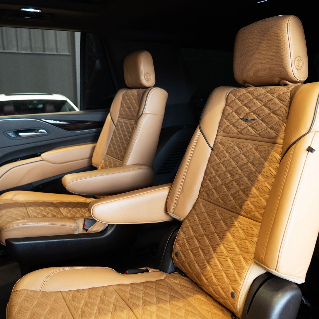 كاديلاك إسكالاد Premium Luxury Platinum 6.2L 4WD AED 4,407 pm • 0% Downpayment • Escalade Premium Luxury Platinum  •