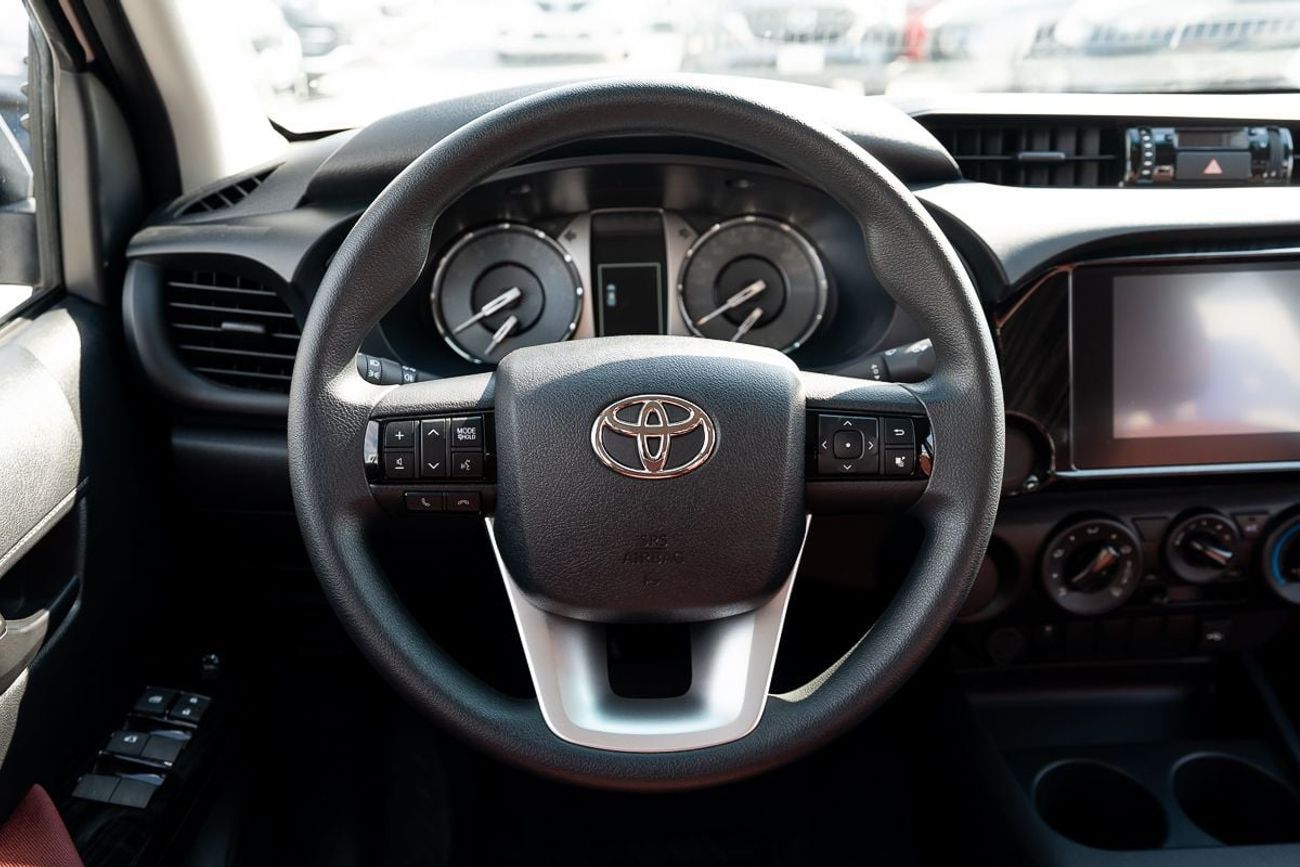 تويوتا هيلوكس GLX 2.7L Petrol Automatic Transmission 4x2 2026