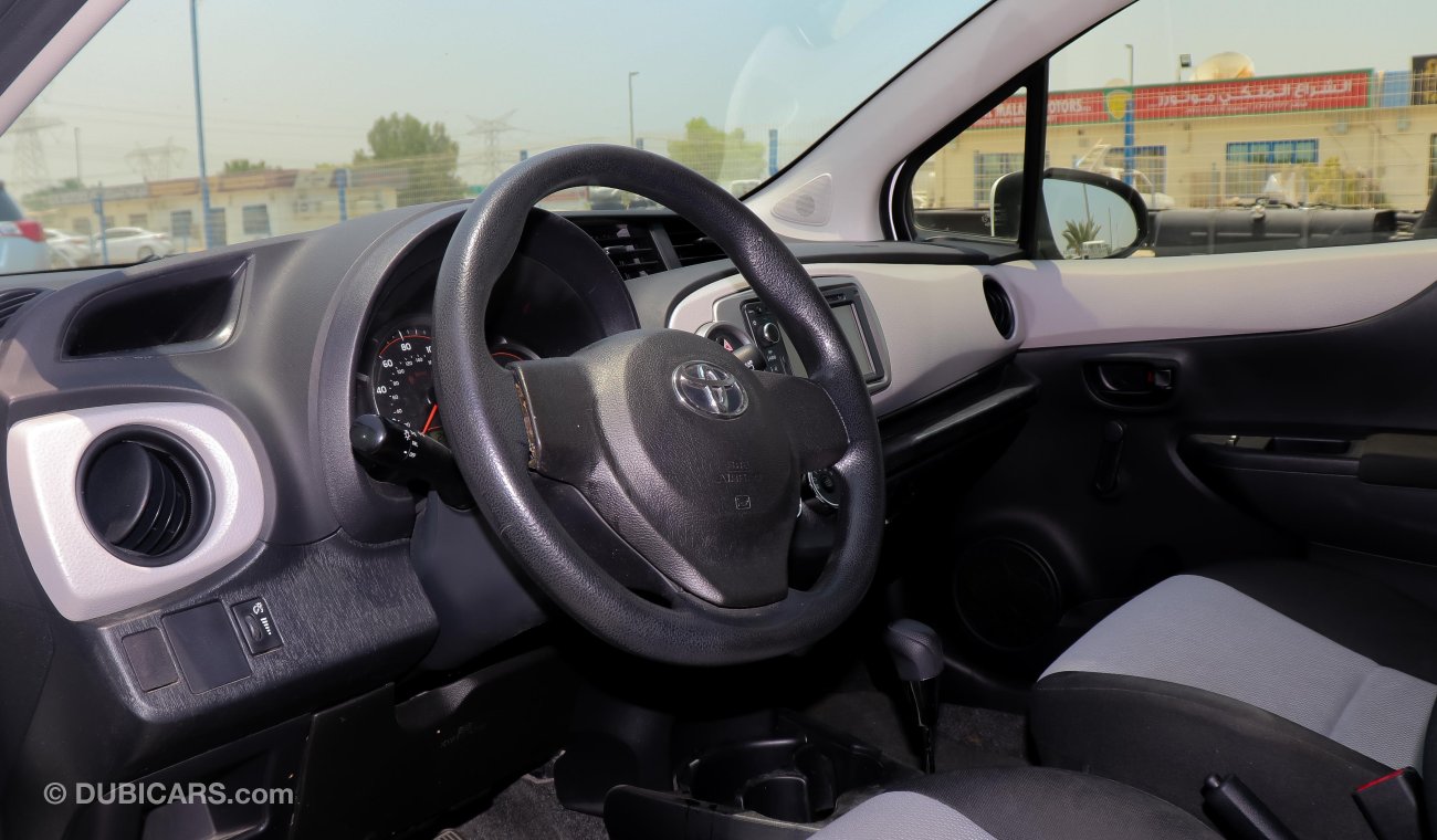 Toyota Yaris 2014