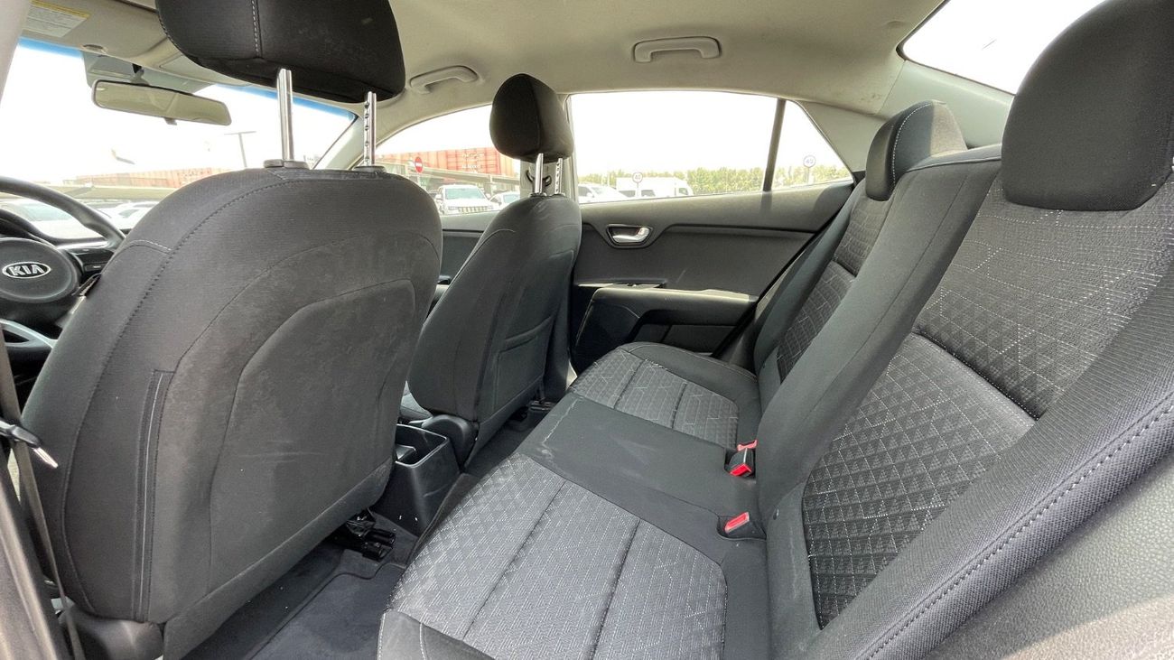 Kia Rio LX 1.6L Sedan