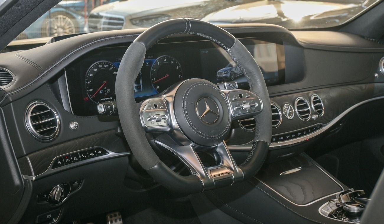 Mercedes-Benz S 63 AMG V8 Biturbo 4M