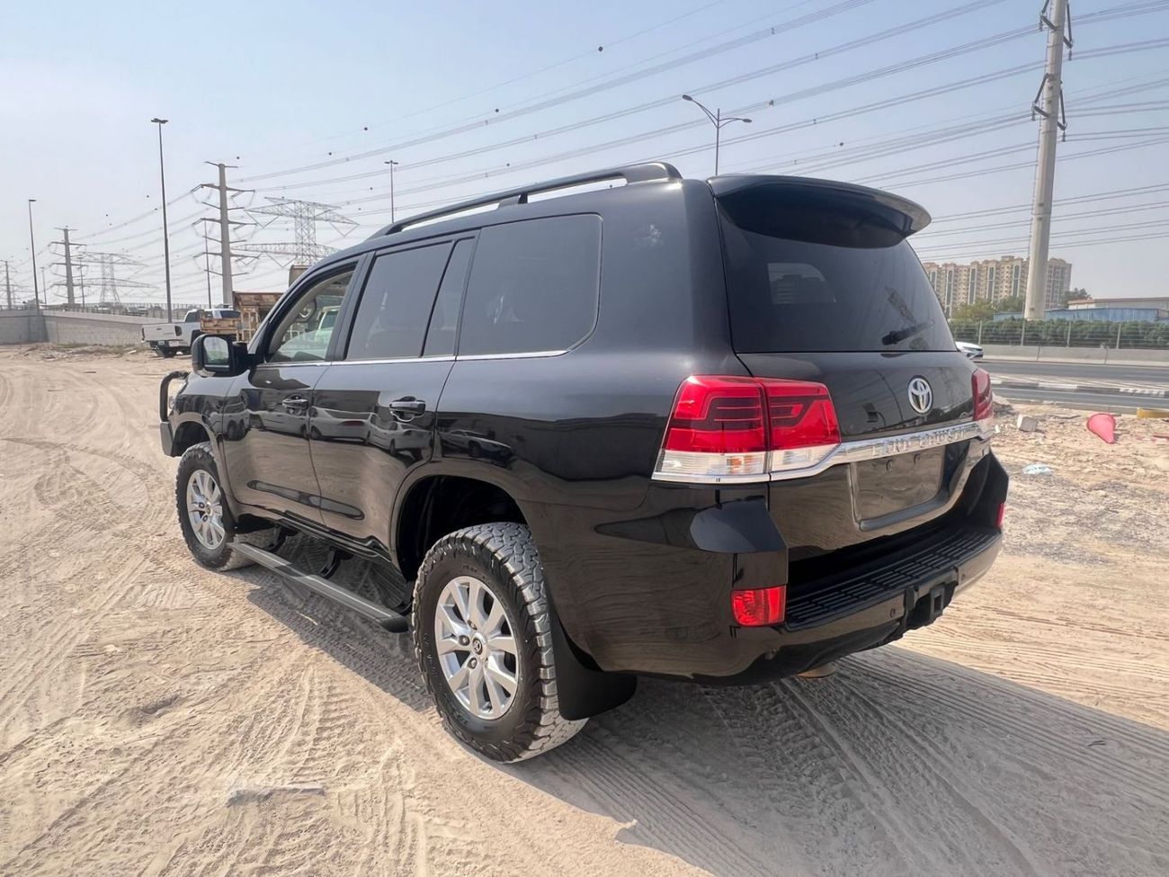 Toyota Land Cruiser DIESEL 4.5 LITER RIGHT HAND DRIVE 2019 BLACK COLOR