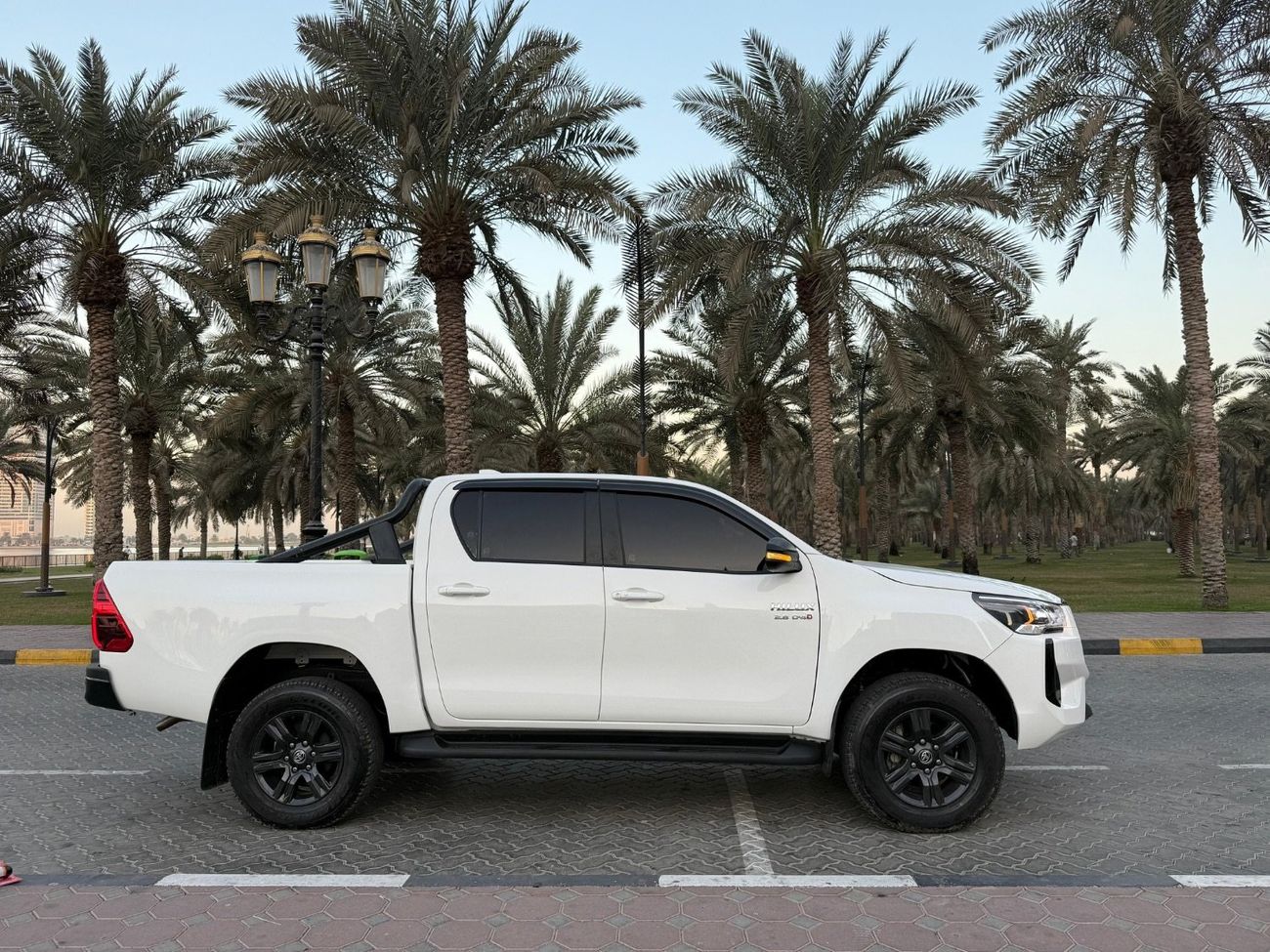 Toyota Hilux SR5 full option 4x4 top of the range export from Australia right hand drive