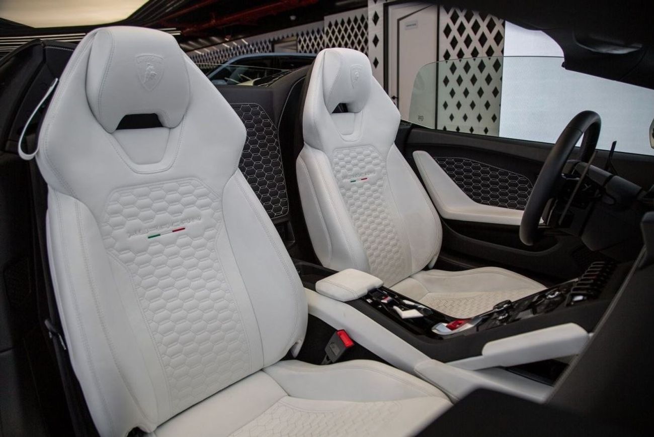 Lamborghini Huracan Lamborghini Huracan Spyder