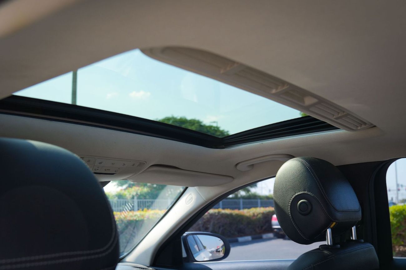 مرسيدس بنز C 200 2018!! KOREAN SPECS!! NO PAINT!! NO ACCIDENT!!