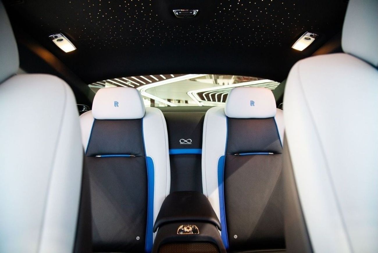 Rolls-Royce Wraith BLACK BADGE