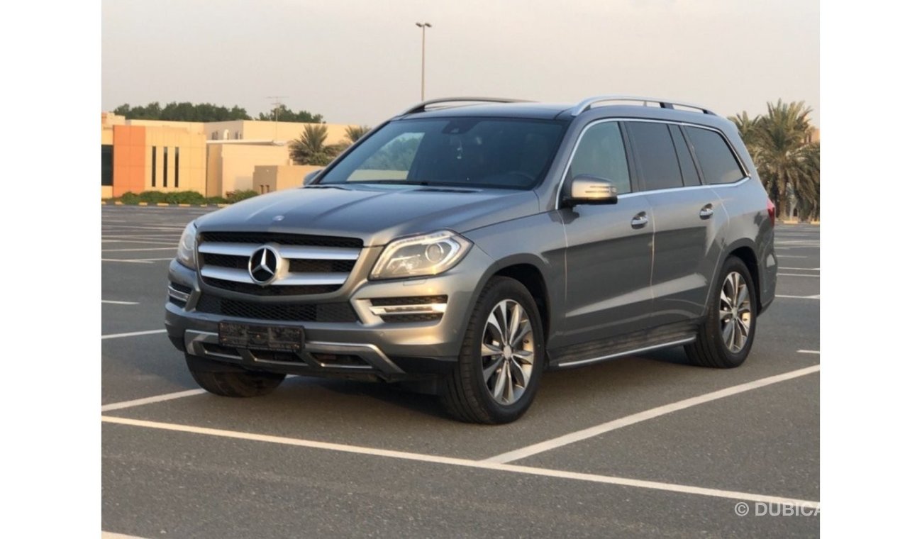 Mercedes-Benz GL 500 Std MERCEDES BENZ GL500 MODEL 2014GCC CAR PERFECT CONDITION ORIGINAL PAINT 2KEYS ONE OWNER FULL OPTI