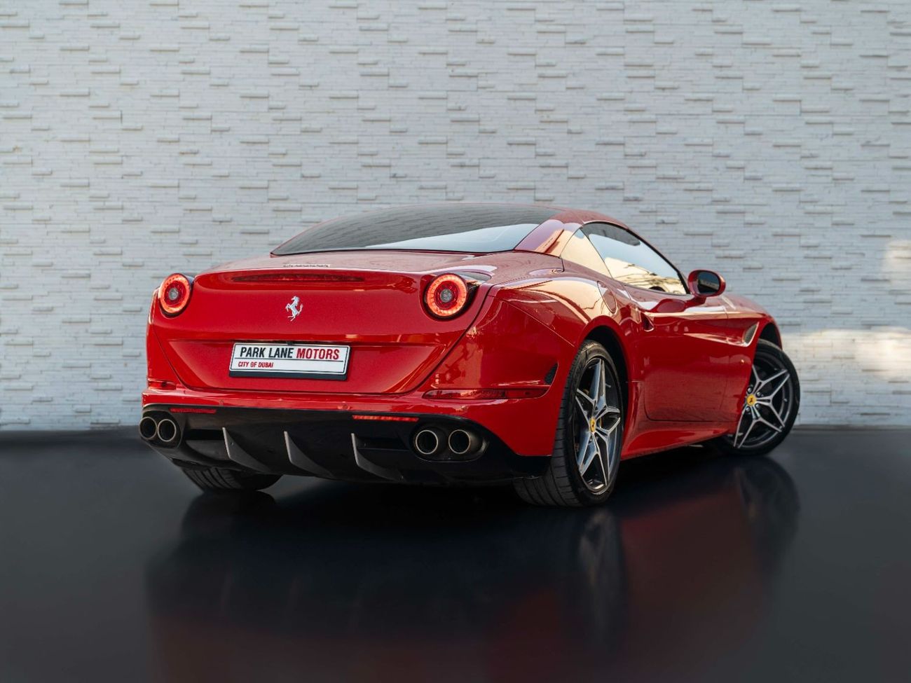 Ferrari California T FERRARI CALIFORNIA T • ONLY 54K KM • 3.9L TURBOCHARGED • OFFICIAL AL TAYER WARRANTY