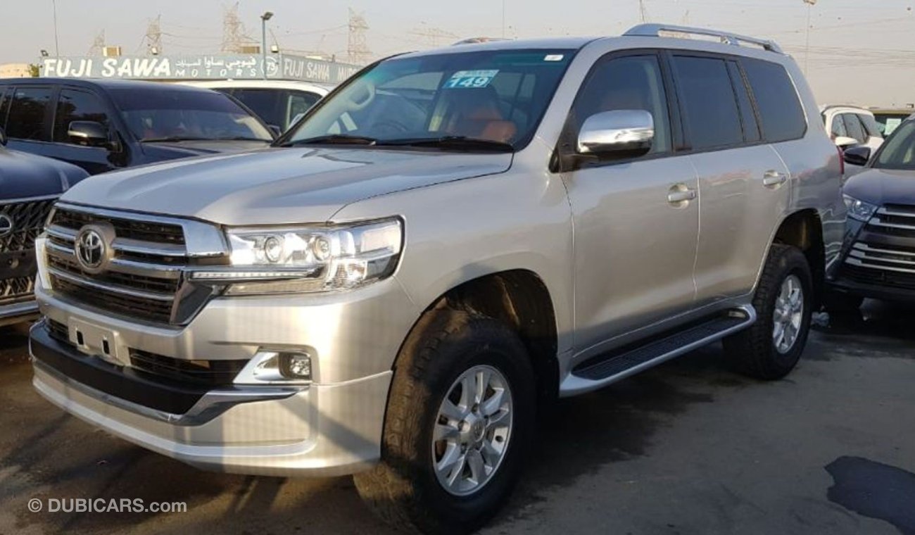 Toyota Land Cruiser right hand drive Diesel Auto GXL V8 With facelift 2019 body kit with accessories (Export only)