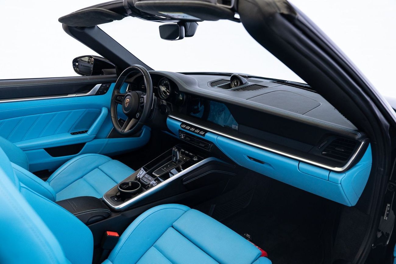 Porsche 911 Turbo S 3.8L (640 HP) Convertible