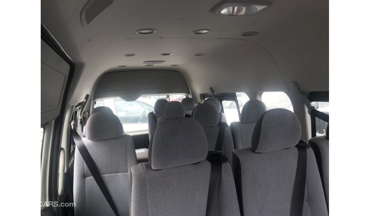 Toyota Hiace 15 seats