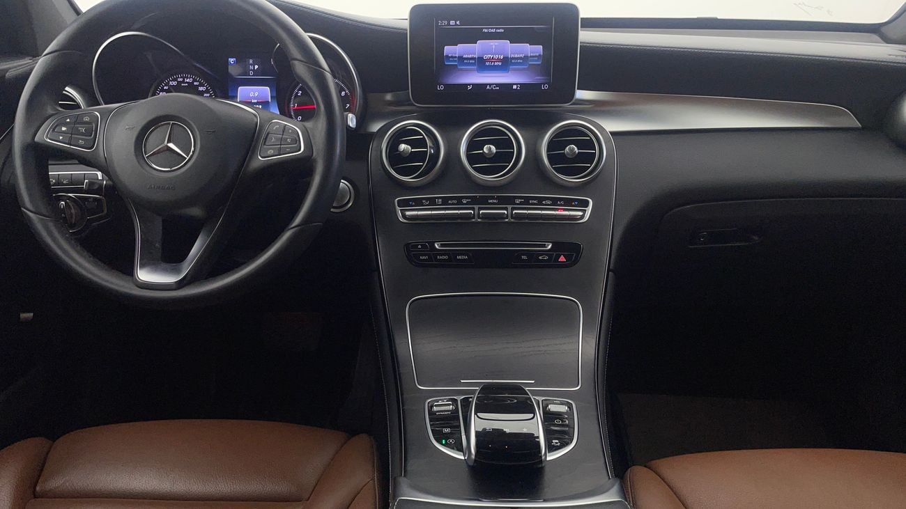 مرسيدس بنز GLC 250 AMG LINE 2 | بدون دفعة مقدمة | اختبار القيادة في المنزل