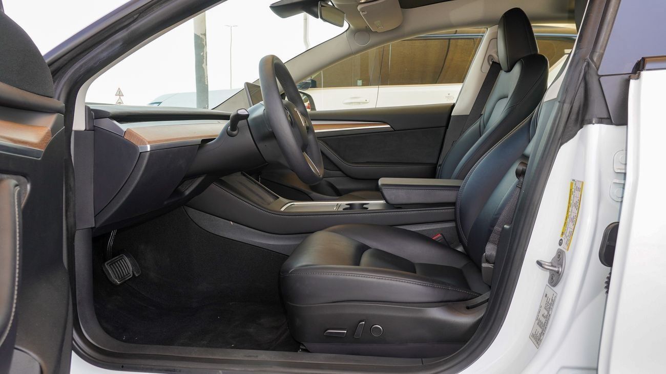 تسلا موديل 3 Rear-Wheel Drive