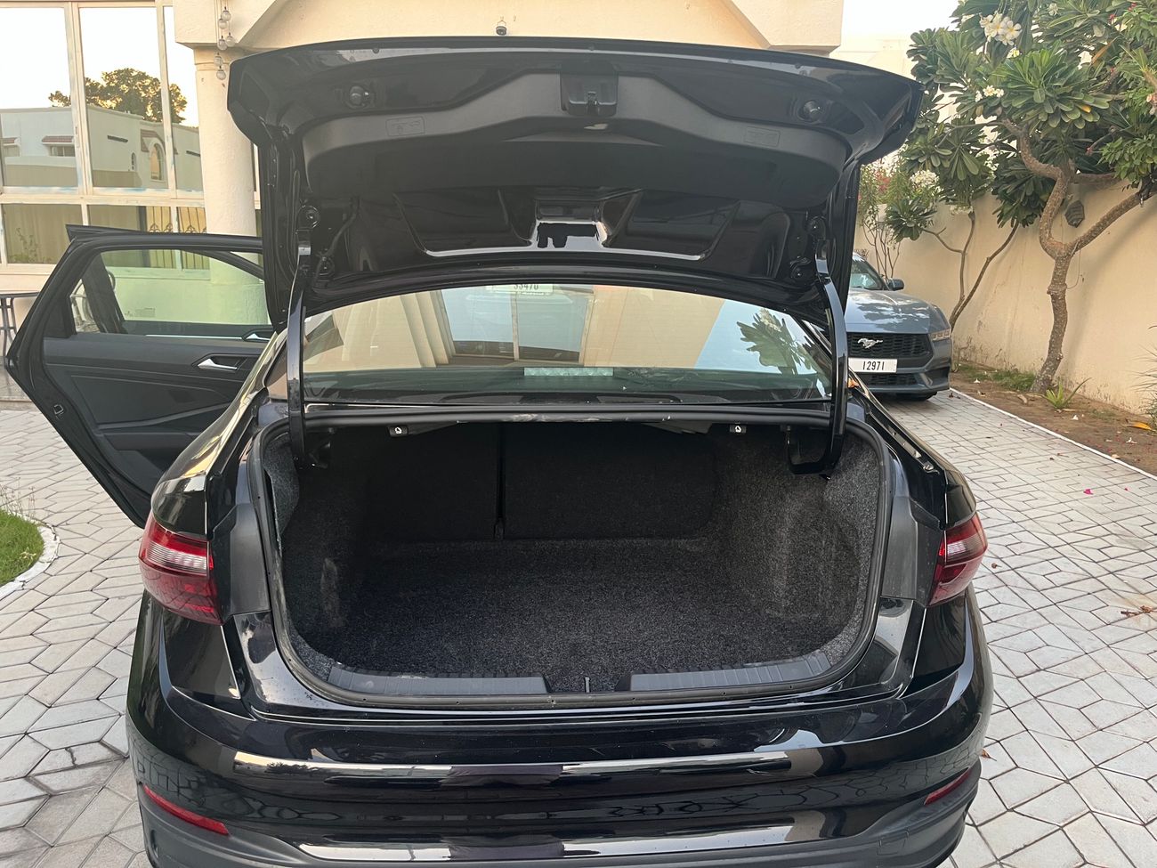 Volkswagen Jetta TWO YEARS WARRANTY, one year service contract