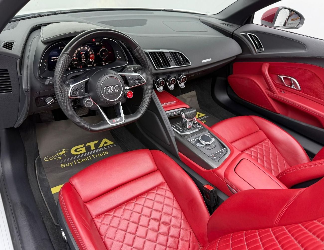 Audi R8 Spyder V10 Plus 5.2L 2022 Audi R8 Spyder V10, 2 Years Warranty full audi Service History, GCC