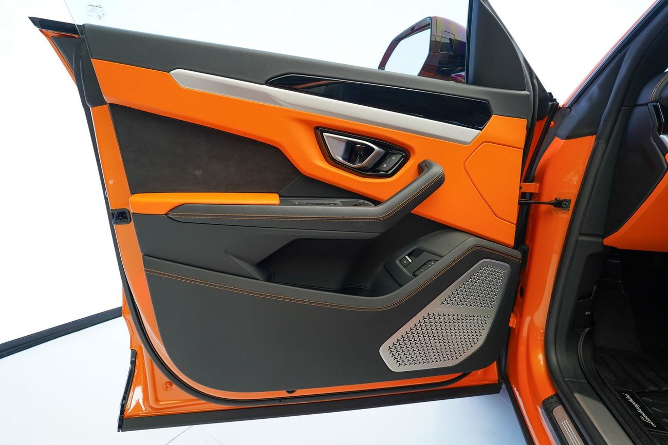 Lamborghini Urus STD 4.0T V8