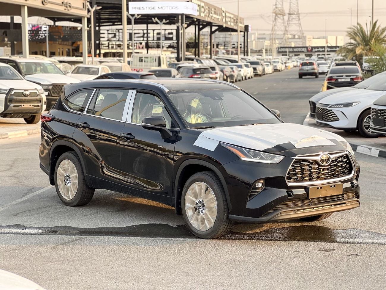 تويوتا هايلاندر LTD HEV 2.5L - EXPORT ONLY