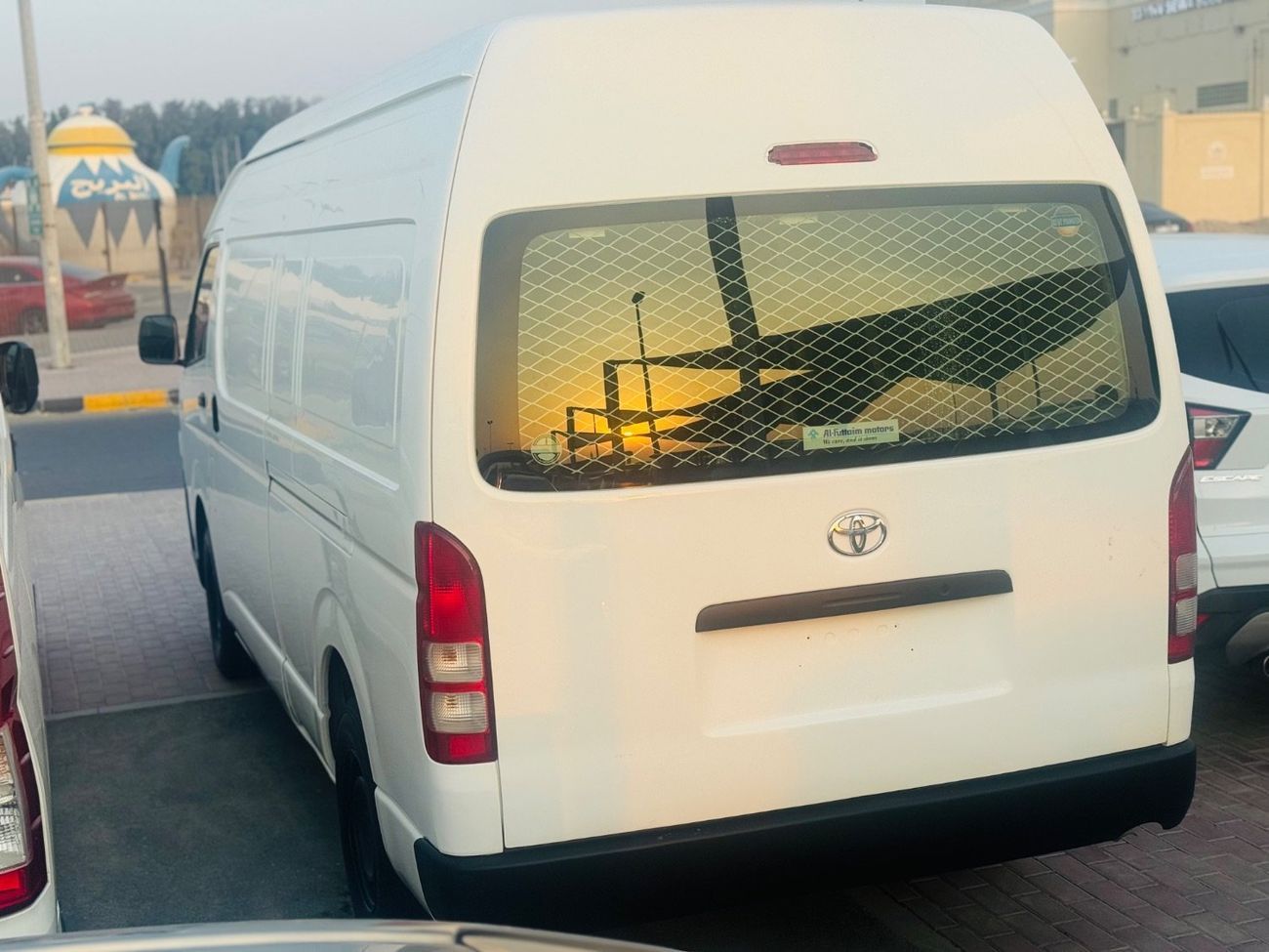 Toyota Hiace GLS - High Roof 2.7L Double Airbags