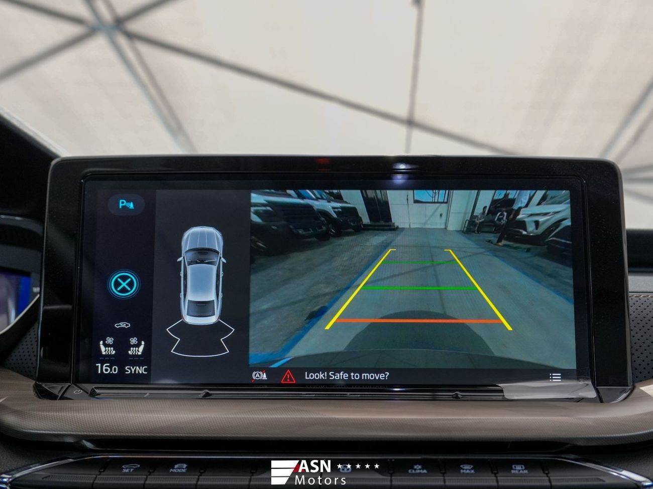 سكودا أوكتافيا PRO TSI280 Luxury Edition 2025 (Export Price)