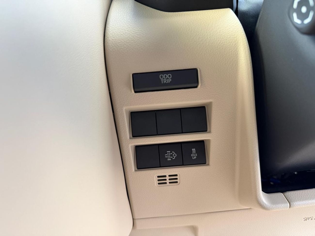 تويوتا لاند كروزر 2025 TOYOTA LAND CRUISER SAHARA 3.3L TT RHD