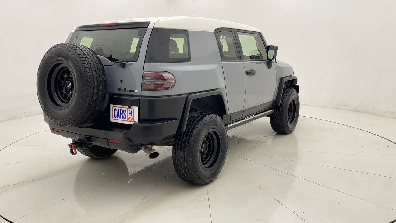 Toyota FJ Cruiser GXR 4 | Zero Down Payment | Home Test Drive