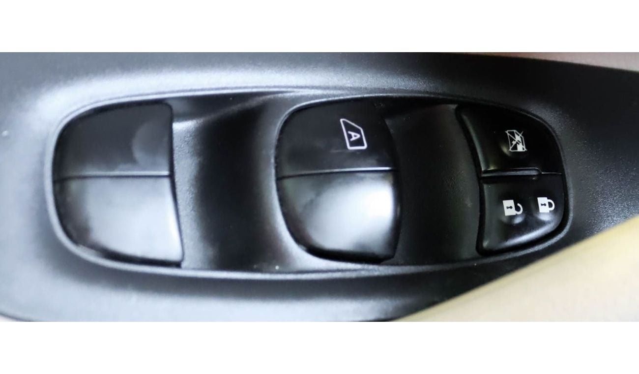 نيسان إكس تريل S 2.5L 4WD (5 Seater) Nissan x-trail 2.5L 2021 4WD original paint GCC accident-free in excellent con