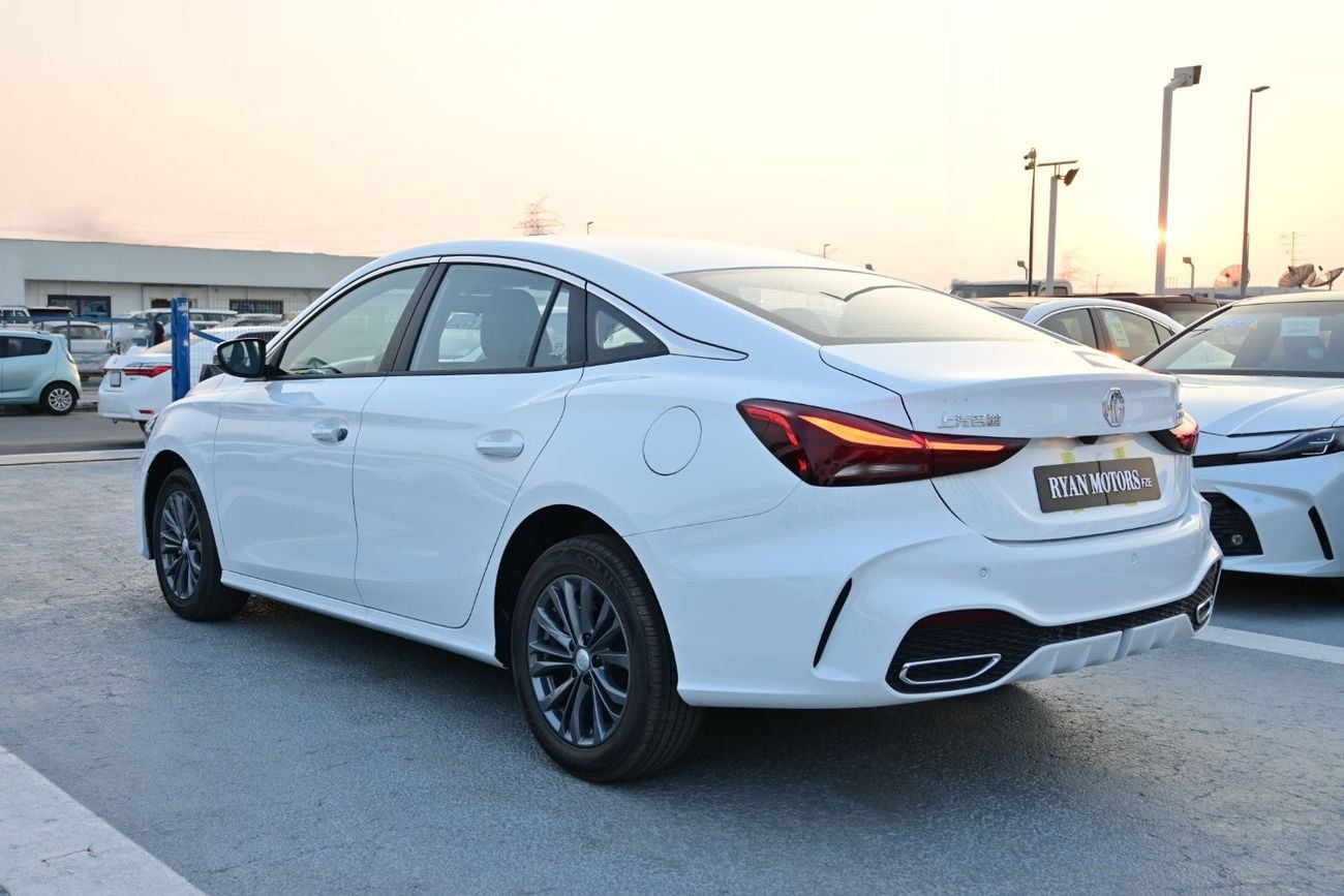 أم جي 5 MG MG5 STD 1.5L CVT Petrol, Model 2025, Color White
