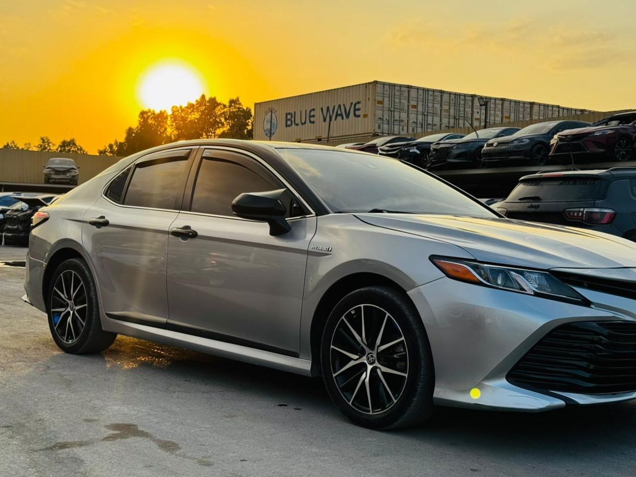 تويوتا كامري LE 2.5L (215 HP)