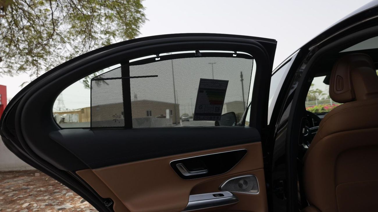 مرسيدس بنز E300 AMG EQ Boost 2.0T RWD 2026 GCC 0Km With 2 Years Unlimited Mileage Warranty @Official Dealer