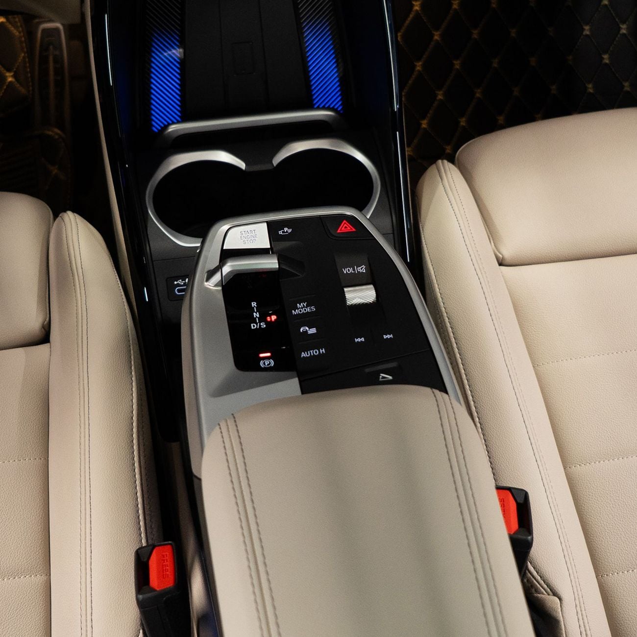 BMW X2 AED 4,407 pm • 0% Downpayment • BMW X2 M35i • Agency Warranty and Service Package