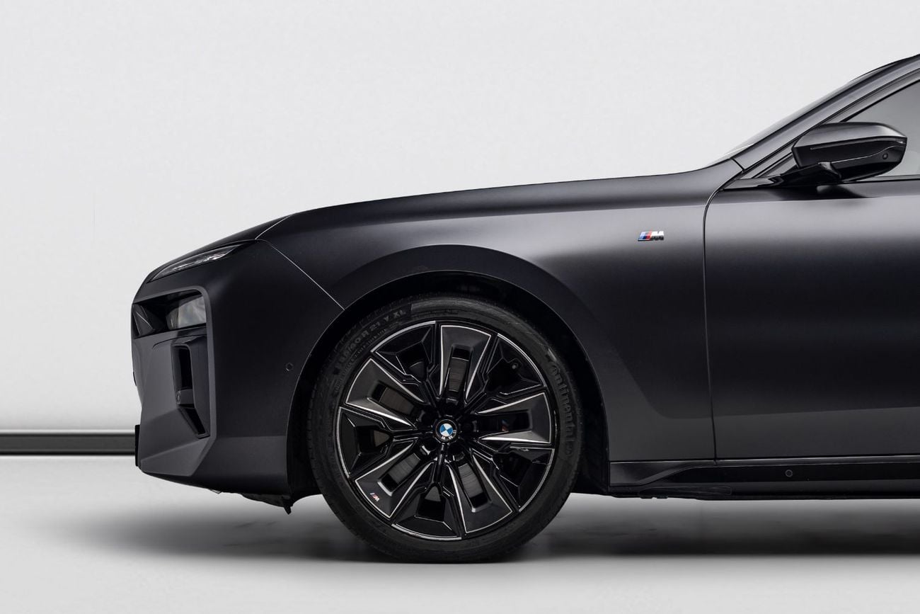 بي أم دبليو 760i XDRIVE MASTERCLASS M SPORT PACKAGE BACK TO DUBAI | BACK IN MOTION | 2030 BMW Warranty + Service Contract, GCC