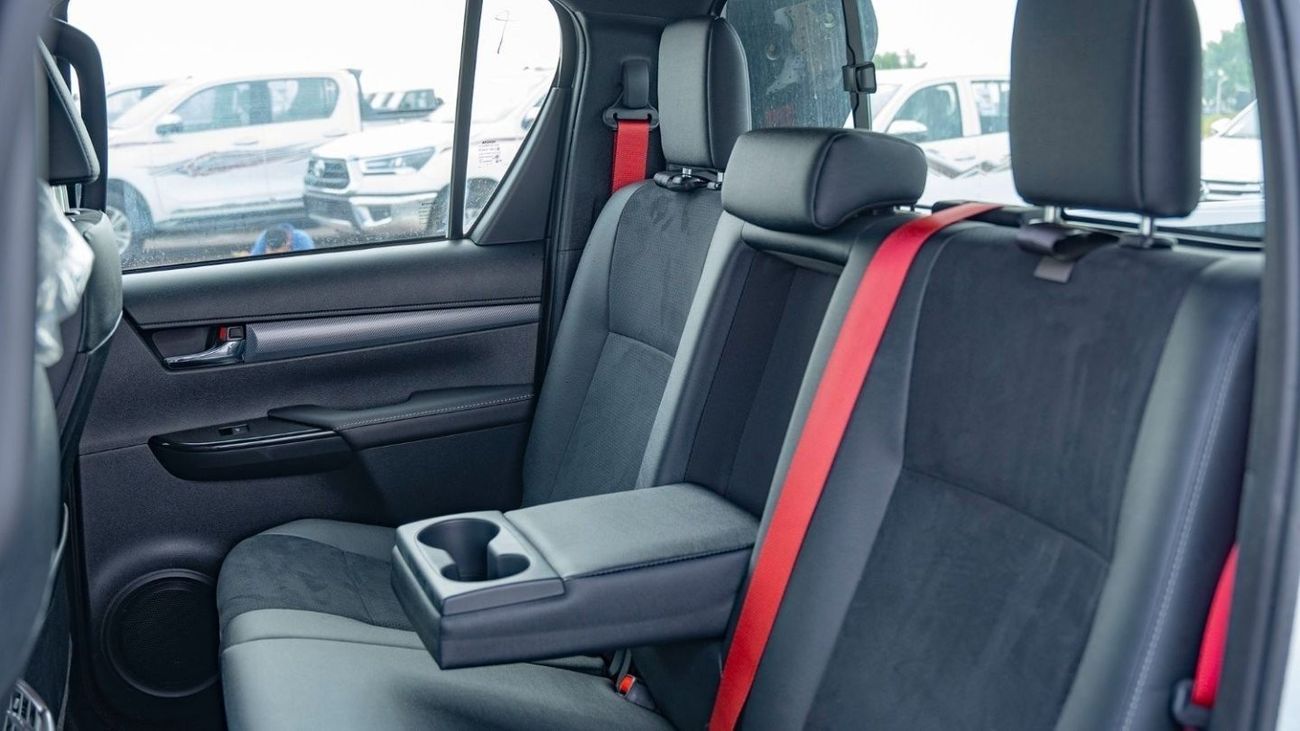 Toyota Hilux 2024 Toyota Hilux GR-SPORT 2.8L Diesel AT with Compressor - GCC (Export price)